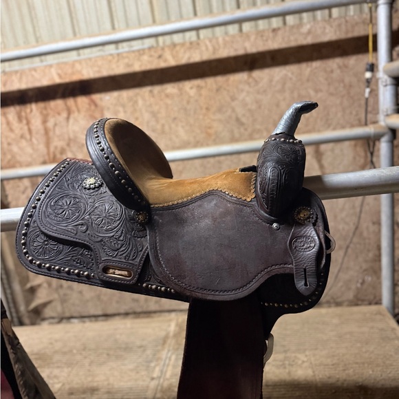 Barrel saddle - Picture 2 of 2